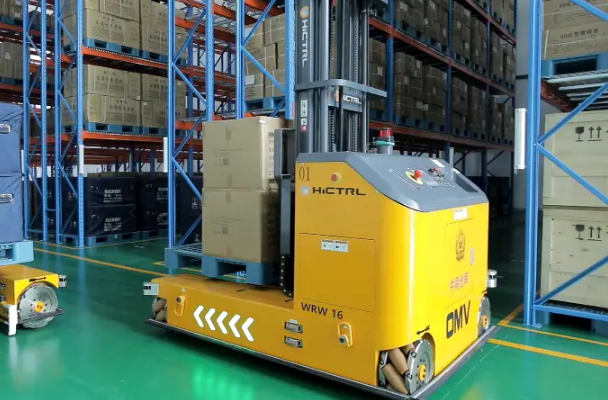 叉車作業(yè).png 叉車作業(yè).png