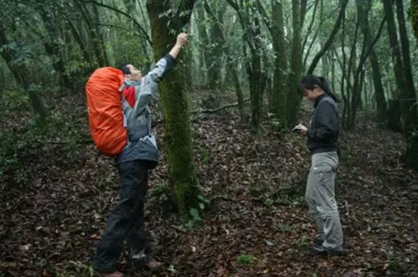 東田工業(yè)手持設(shè)備在野外勘測應(yīng)用.png 東田工業(yè)手持設(shè)備在野外勘測應(yīng)用.png